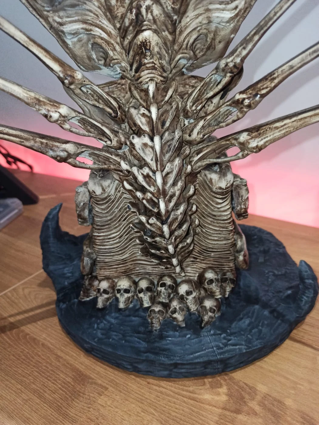 Estatueta colecionável impressa em resina 3D — fotografia 5