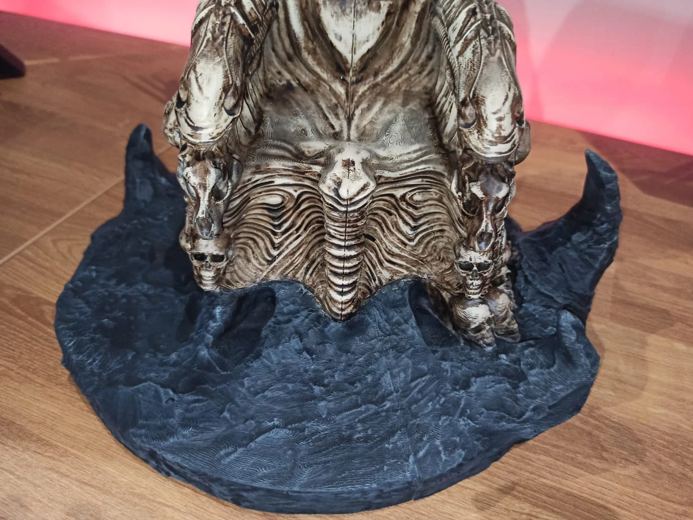 Estatueta colecionável impressa em resina 3D — fotografia 7