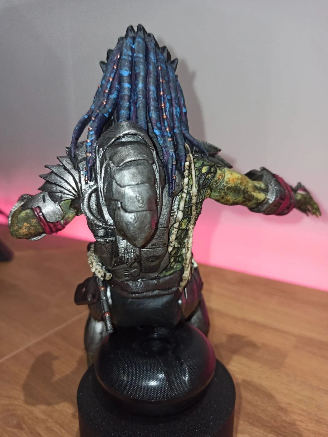 Estatueta colecionável impressa em resina 3D — fotografia 15