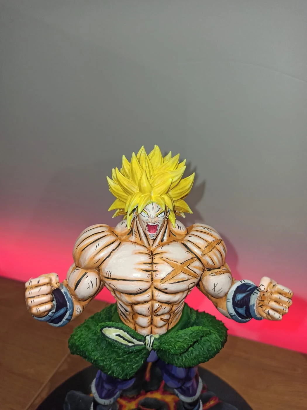 Estatueta colecionável impressa em resina 3D — fotografia 3