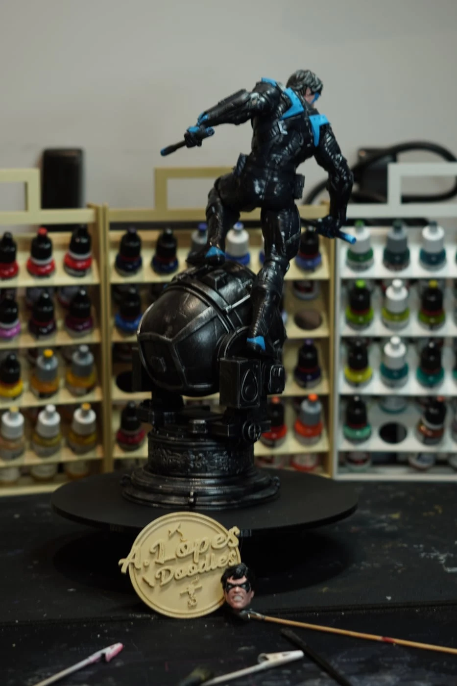 Estatueta colecionável impressa em resina 3D — fotografia 6