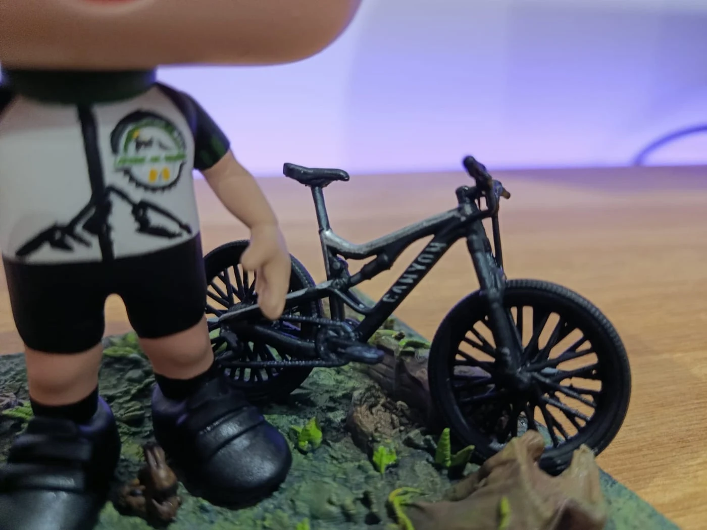 Figura mini-eu estilo Funko impressa em resina 3D — fotografia 4