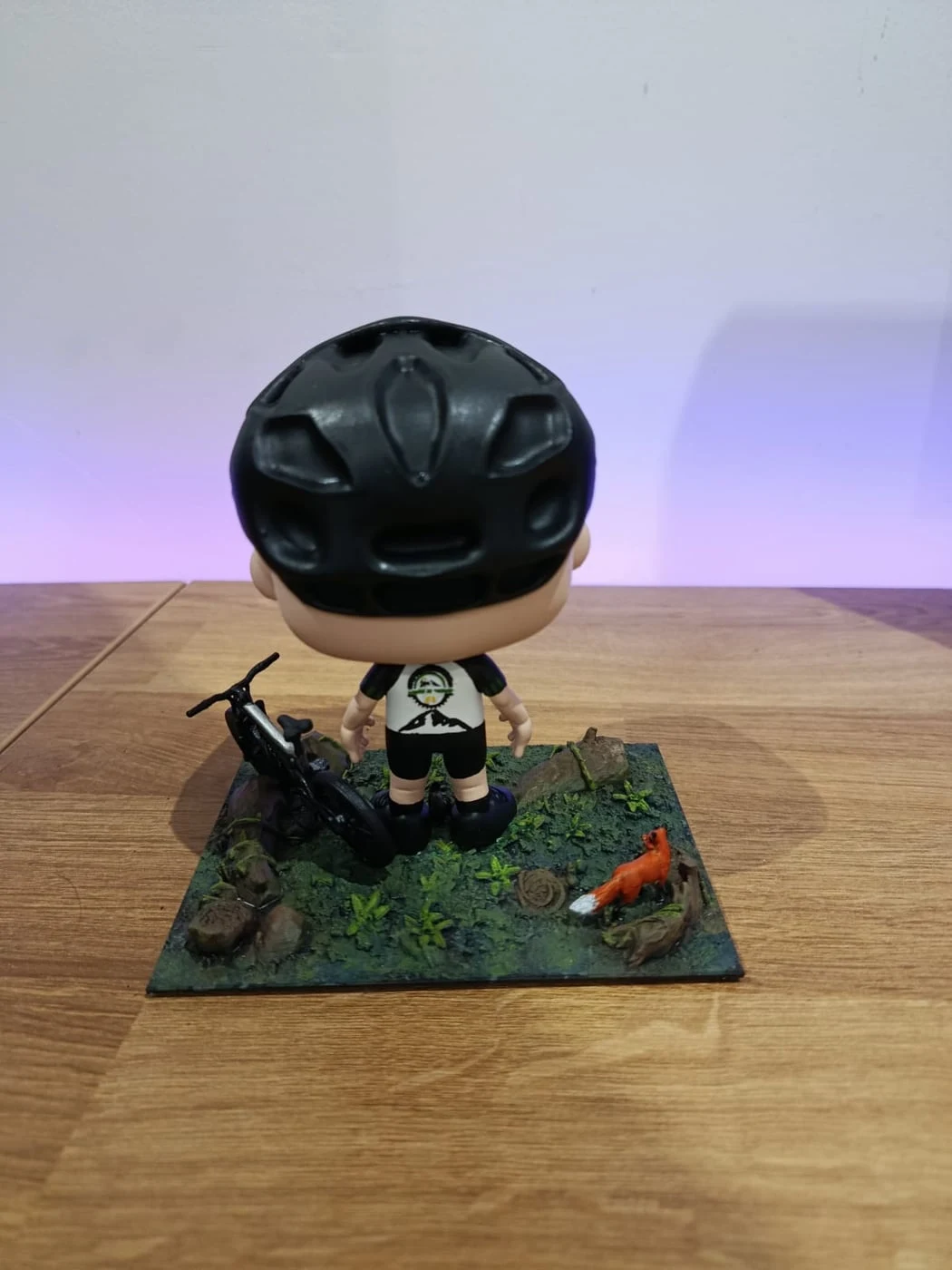Figura mini-eu estilo Funko impressa em resina 3D — fotografia 6