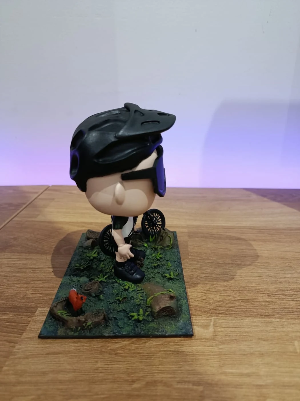 Figura mini-eu estilo Funko impressa em resina 3D — fotografia 7