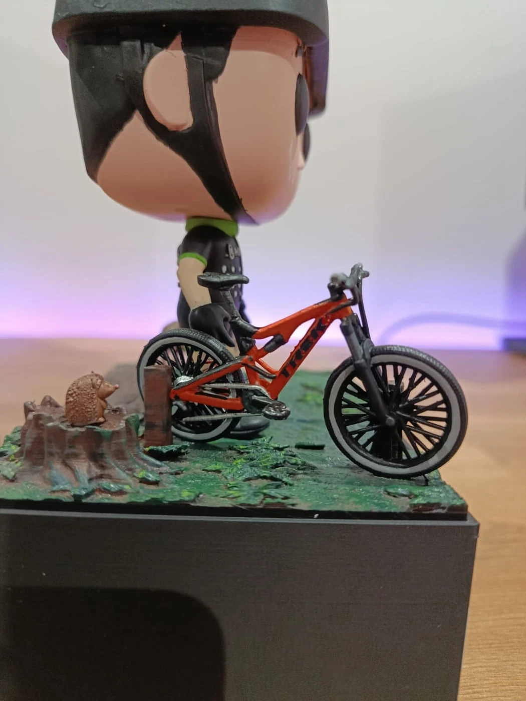 Figura mini-eu estilo Funko impressa em resina 3D — fotografia 5