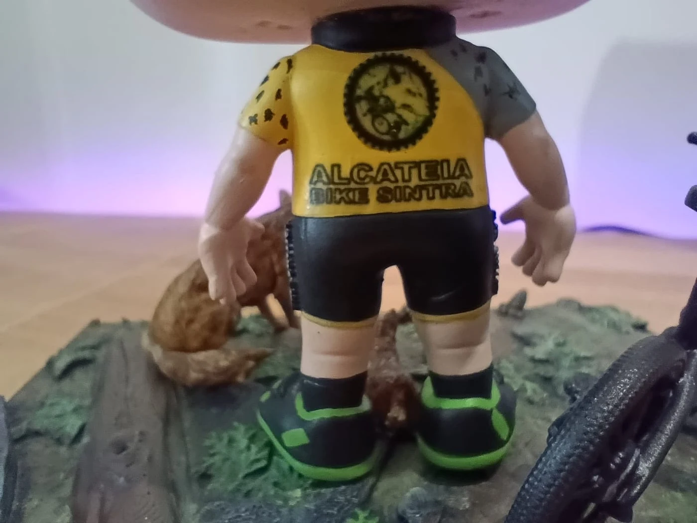 Figura mini-eu estilo Funko impressa em resina 3D — fotografia 8