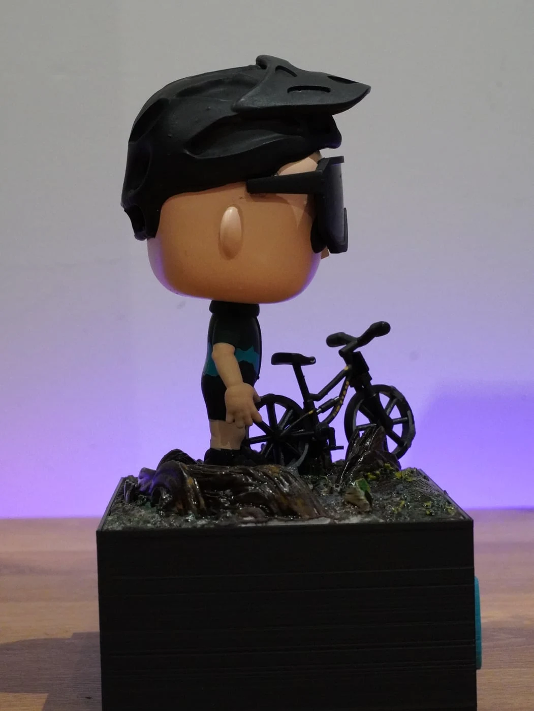 Figura mini-eu estilo Funko impressa em resina 3D — fotografia 3