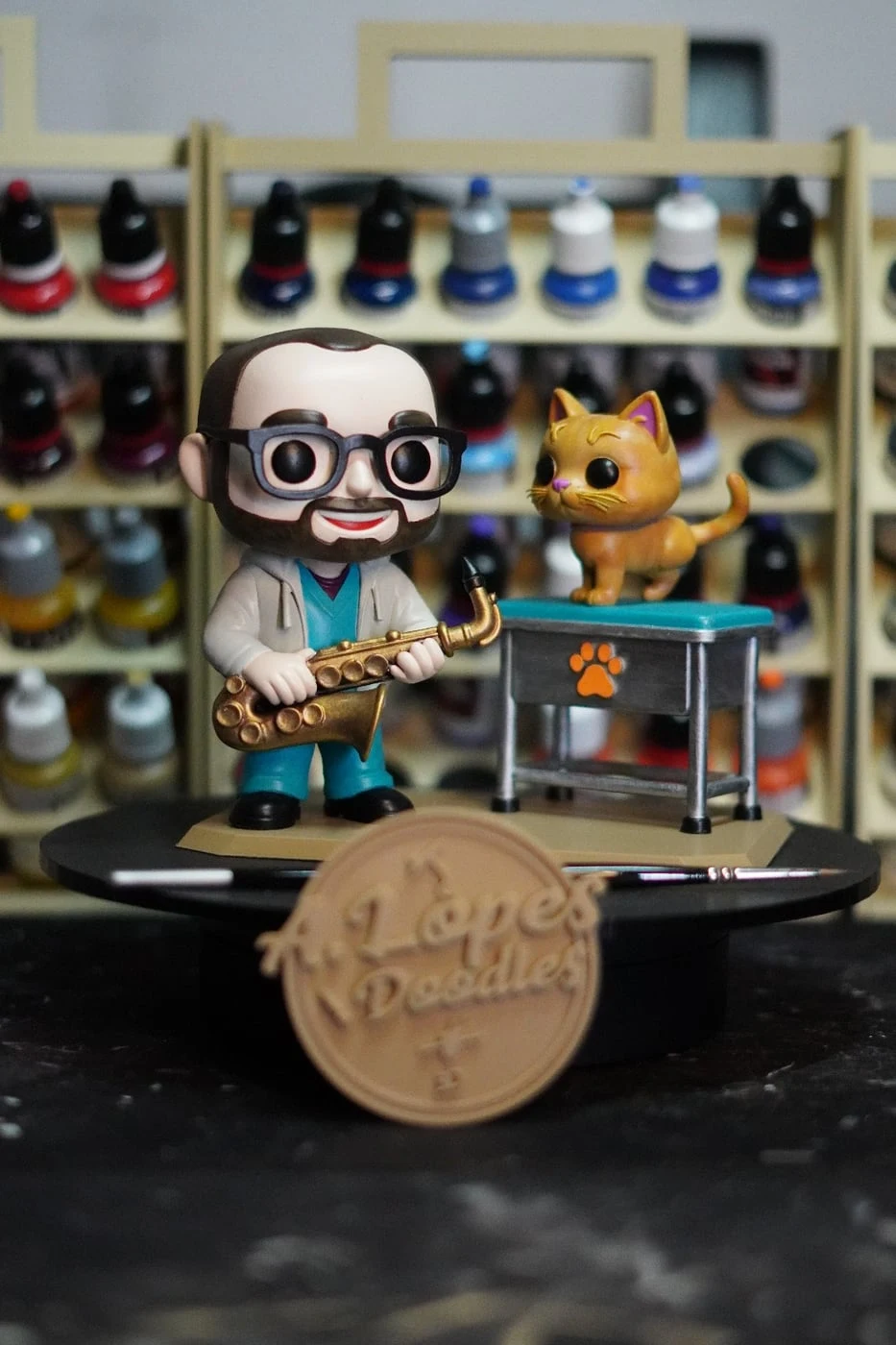 Figura mini-eu estilo Funko impressa em resina 3D