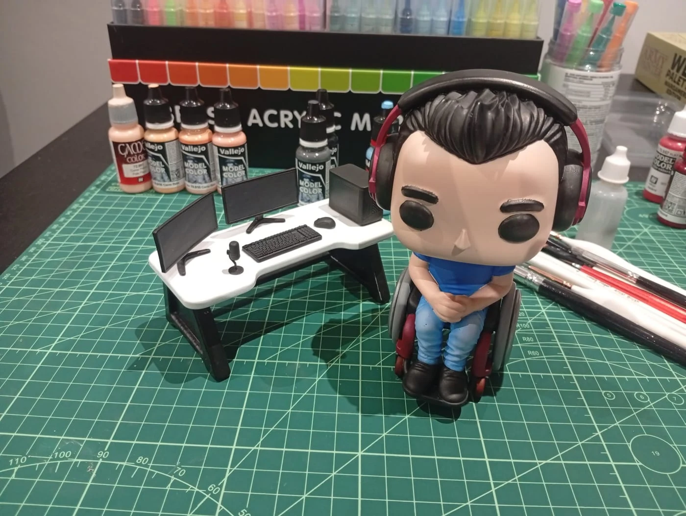 Figura mini-eu estilo Funko impressa em resina 3D