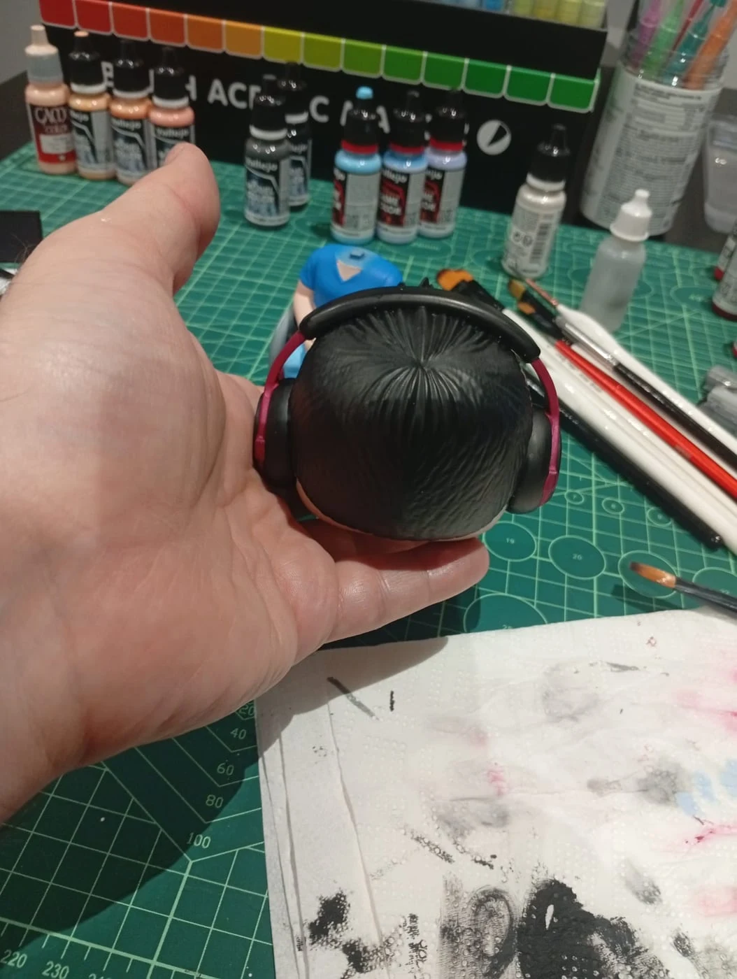 Figura mini-eu estilo Funko impressa em resina 3D — processo 2