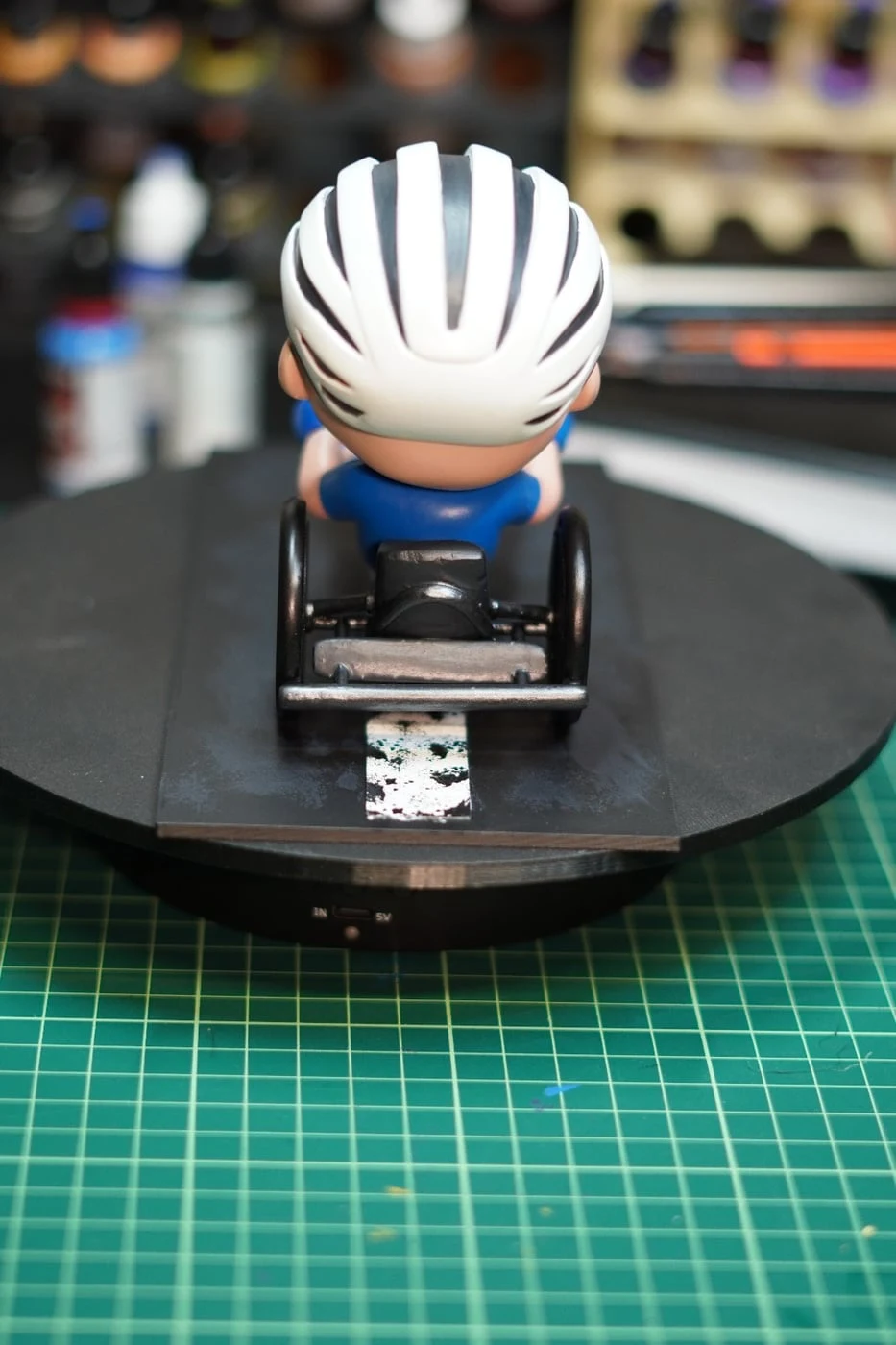 Figura mini-eu estilo Funko impressa em resina 3D — fotografia 5