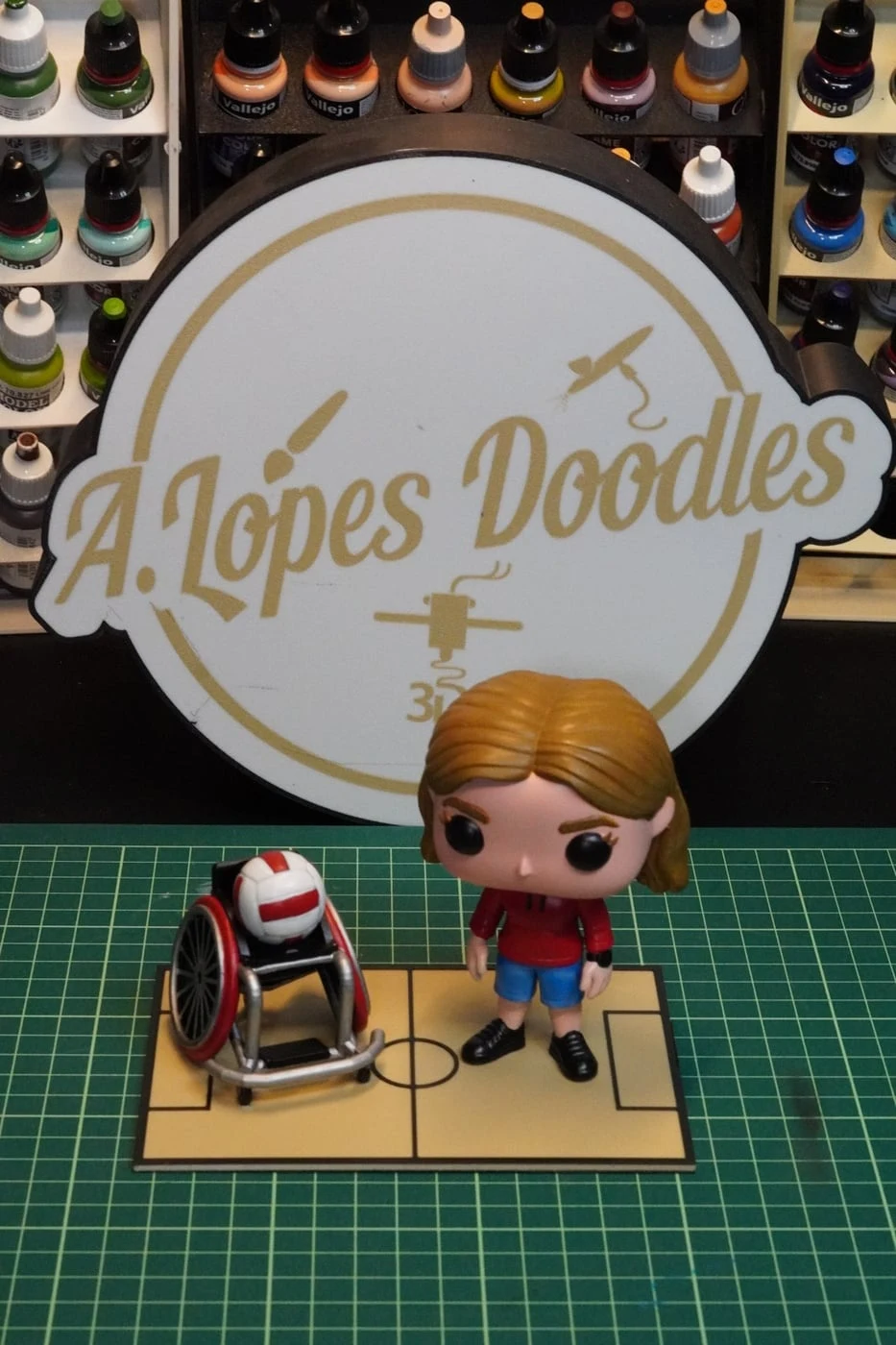 Figura mini-eu estilo Funko impressa em resina 3D