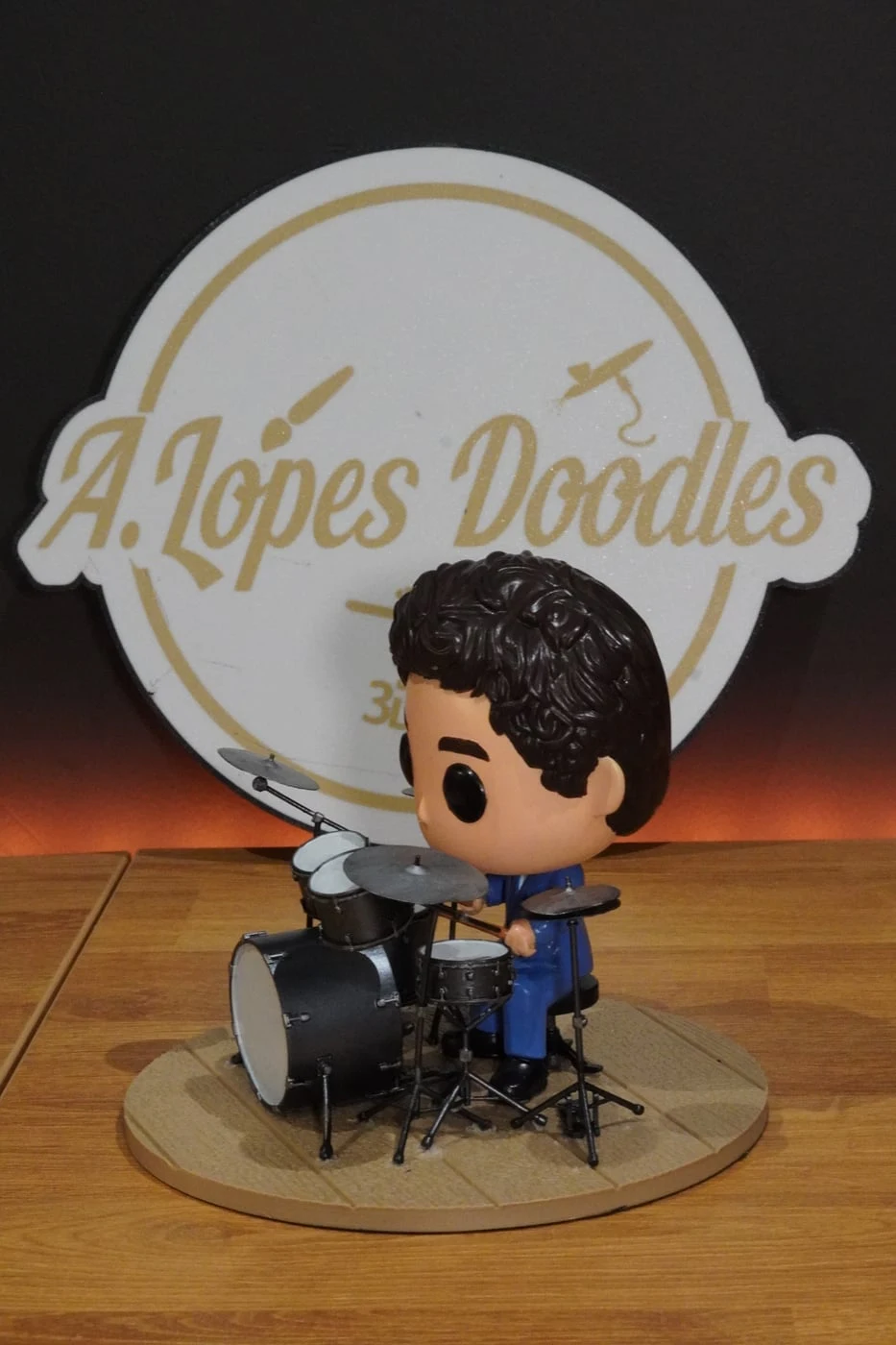 Figura mini-eu estilo Funko impressa em resina 3D — fotografia 1